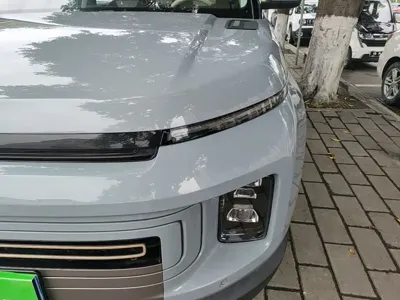 Geely ICON