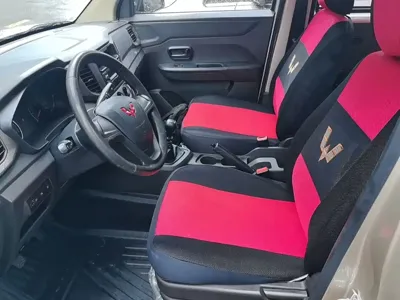 Wuling Hongguang V
