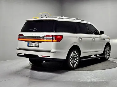 Lincoln Navigator