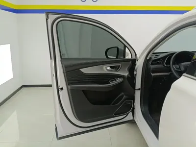 Roewe RX5 Max