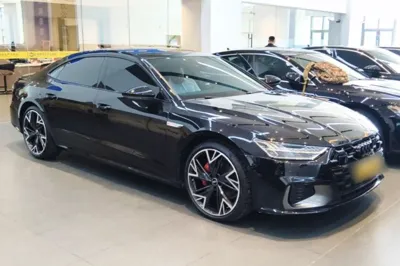 Audi A7L
