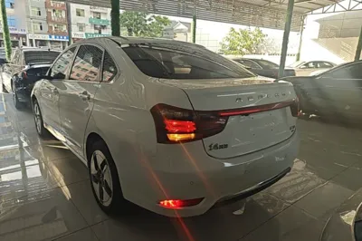 Dongfeng Aeolus E70