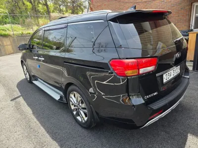 Kia Canival
