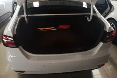 Roewe i6