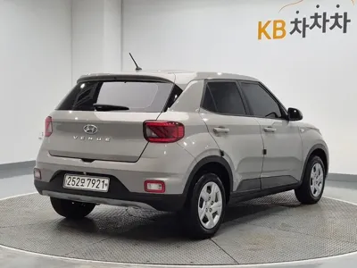 Hyundai Venue