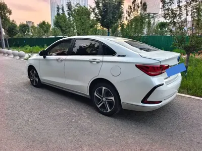 BAIC EU5