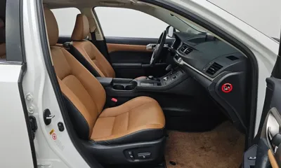 Lexus CT200h