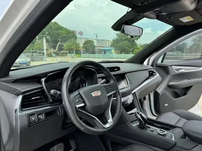 Cadillac XT6