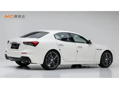 Maserati Ghibli