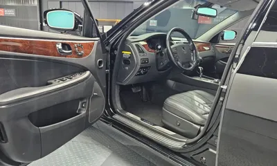 Hyundai Equus
