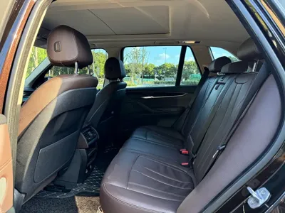 BMW X5 (Import)
