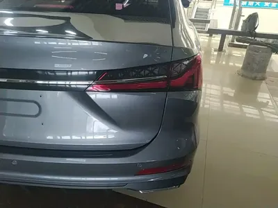 Roewe i5