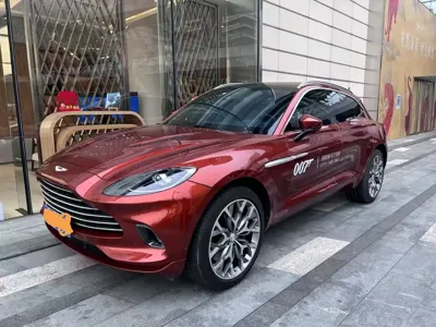 Aston Martin DBX