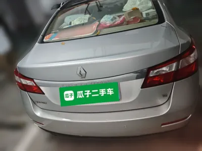Renault Latitude