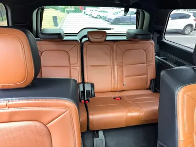 Lincoln Navigator