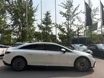 Mercedes-Benz EQS