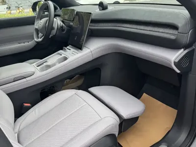 Nio EC6