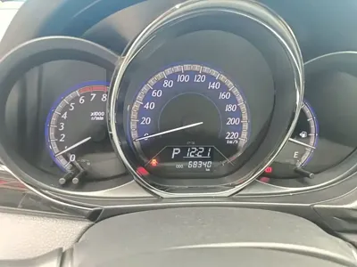 Toyota Yaris L