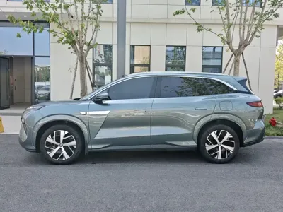 BYD 唐L