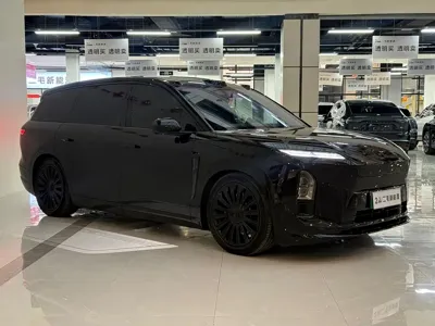 Nio ES8