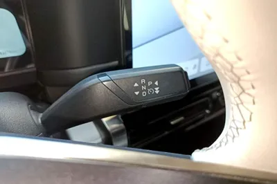 iCAR 03T
