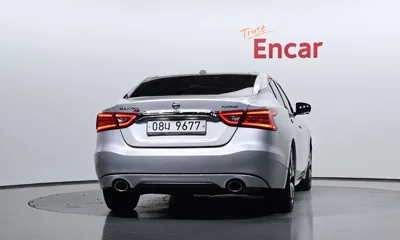 Nissan Maxima