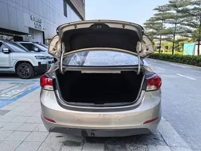 Hyundai Elantra Langdong