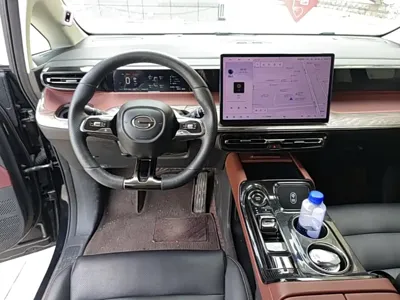 GAC Motor 传祺E8 PHEV