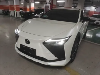 Lexus RZ