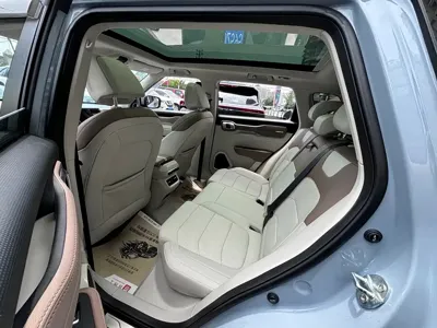 Geely ICON