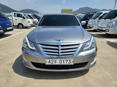 Hyundai Genesis