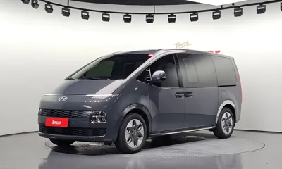 Hyundai Staria