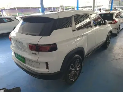 Geely ICON