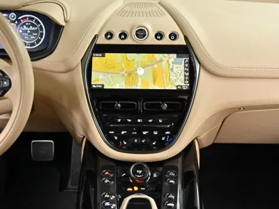 Astonmartin DBX