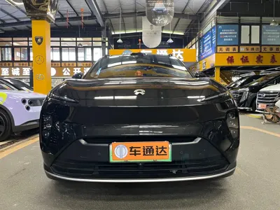 Nio ES8