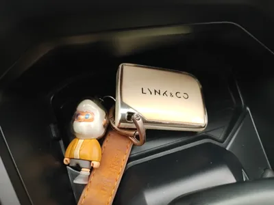 Lynk & Co 06