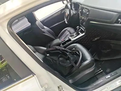 Roewe RX5