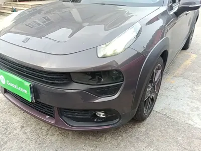 Lynk & Co 02