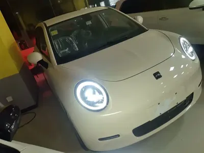 Yiwei Yiwei 3