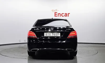Hyundai Equus