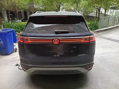 Volkswagen ID.6 Crozz