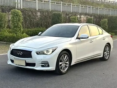 Infiniti Q50L
