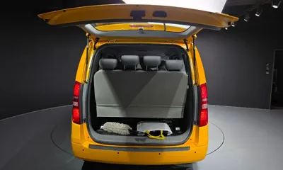 Hyundai Starex