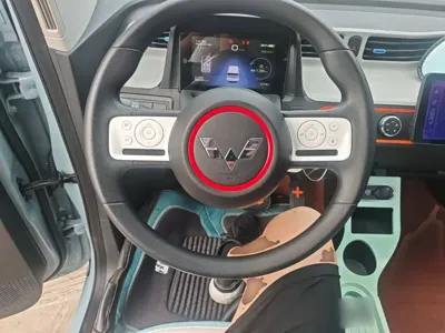 Wuling MINIEV