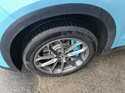 Nio ES8