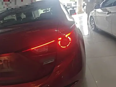Mazda 3 Axela