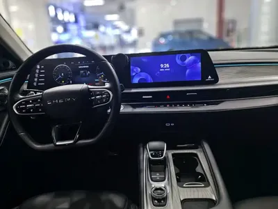 Chery Arrizo 8
