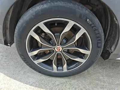 Roewe RX5