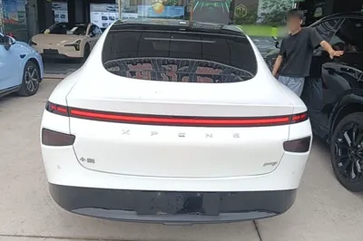 Xpeng P7
