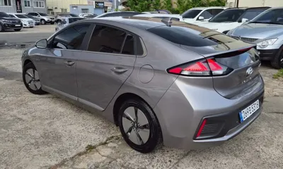 Hyundai Ioniq